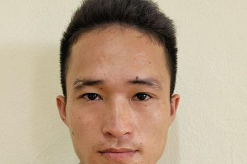 Chặn người đi đường rồi chiếm đoạt tài sản