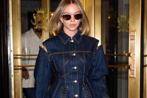 Xu hướng 'denim on denim' được nâng cấp, tạo phong cách cá nhân độc đáo