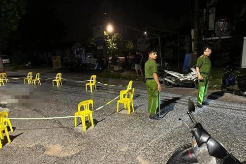 Nghi mâu thuẫn gia đình, dùng dao chém bố, anh trai trọng thương