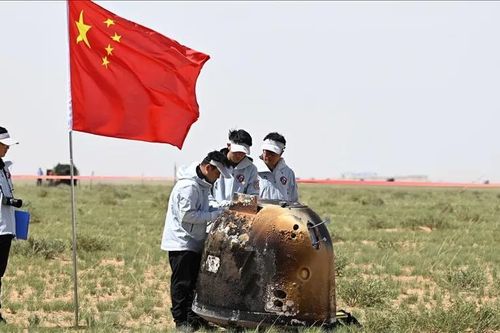 Chuyên gia Anh nói gì khi Trung Quốc đón mẫu vật vùng tối Mặt Trăng