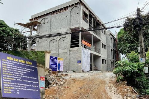 Vụ đứt cáp thang vận khiến 3 người chết tại Quốc Oai: Nhà thầu nào thi công, giám sát?