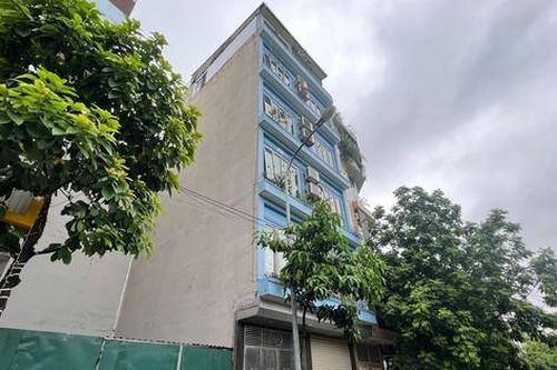 Hà Nội: Nữ sinh phát hiện chủ nhà lắp camera quay lén trong phòng tắm