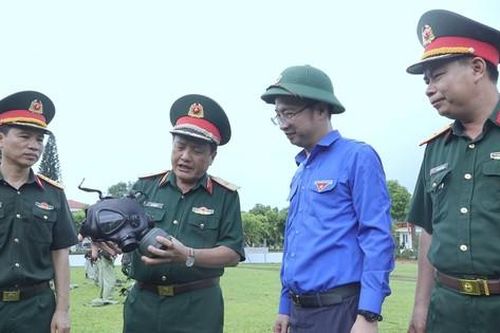 Bí thư Trung ương Đoàn kiểm tra công tác Đoàn tại Binh chủng Hóa học