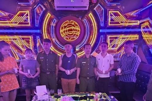 Tổ chức 'tiệc ma túy' mừng sinh nhật, 6 đối tượng bị khởi tố