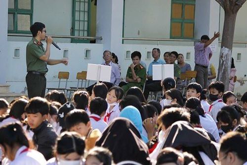 Bình Thuận tăng cường công tác phòng chống bạo lực học đường