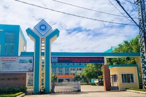 Diễn biến mới vụ hiệu trưởng bị khởi tố, sinh viên không được ký bằng tốt nghiệp