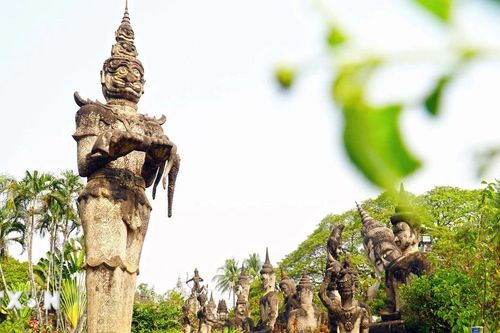 Vườn tượng Phật - điểm đến không thể bỏ qua khi tới Lào
