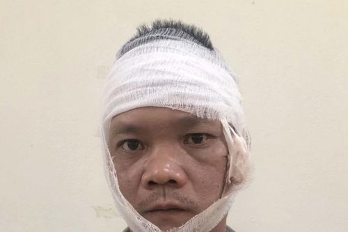 Hà Nội: Bắt khẩn cấp đối tượng dùng dao giết bố đẻ và anh trai