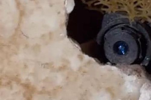 Chủ nhà trọ ở Hà Nội bị xử phạt 12,5 triệu đồng vì đặt camera giấu kín trong phòng tắm