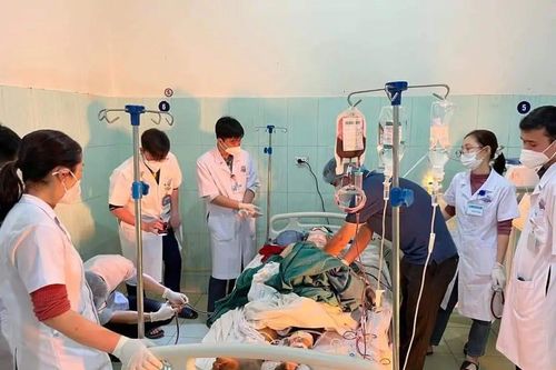 Người phụ nữ sống chung với gạc phẫu thuật 14 năm