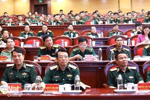 Phát triển nhân tố chính trị tinh thần của cán bộ quân đội, đáp ứng yêu cầu bảo vệ Tổ quốc trong tình hình mới