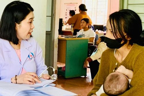 Cẩn trọng với 'bác sĩ Google'