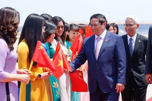 Thủ tướng Phạm Minh Chính đến thủ đô Bắc Kinh