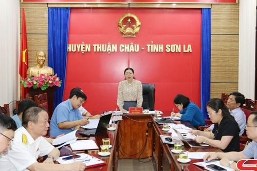 Đoàn giám sát Ban Kinh tế - Ngân sách HĐND tỉnh làm việc tại huyện Thuận Châu