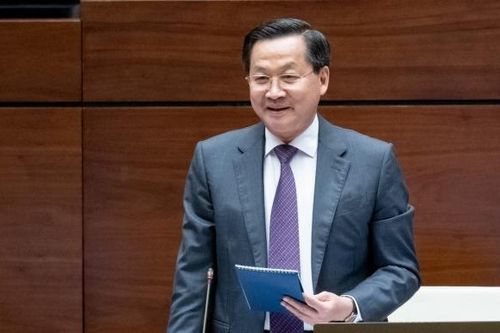 Phó Thủ tướng Lê Minh Khái: Tăng lương phải quan tâm kiểm soát giá cả