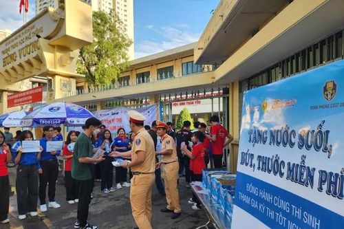 TP.HCM tối ưu hóa thời lượng đèn giao thông để phục vụ kỳ thi tốt nghiệp THPT năm 2024