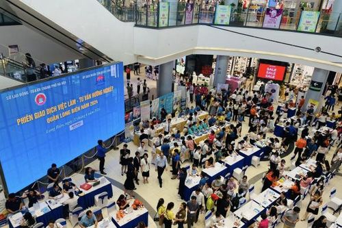 'Lệch pha' trong tuyển dụng lao động