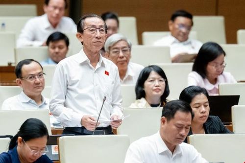 Không để giá cả 'tát nước theo mưa' khi tăng lương, trợ cấp