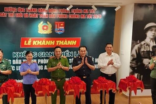 Những hình ảnh sinh động tại triển lãm phòng, chống tội phạm về ma túy
