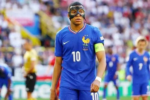 Pháp 1-1 Ba Lan: Ứng viên vô địch gây thất vọng