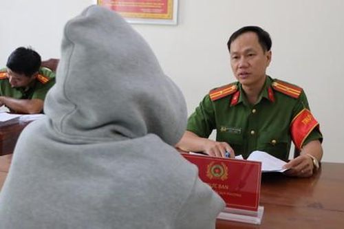 Lên mạng tìm việc, người phụ nữ bị lừa gần 1 tỉ đồng chỉ trong hai ngày