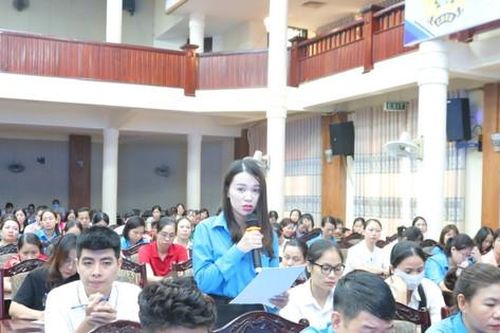 Sơn Tây: Gần 200 cán bộ, công nhân viên chức, lao động dự buổi đối thoại