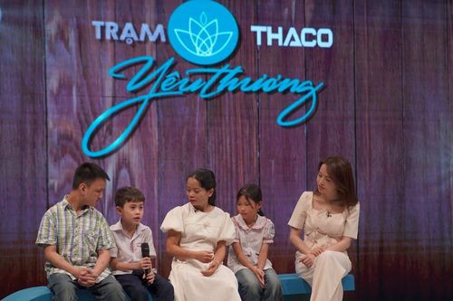 'Cô giáo tí hon' truyền cảm hứng cho học sinh