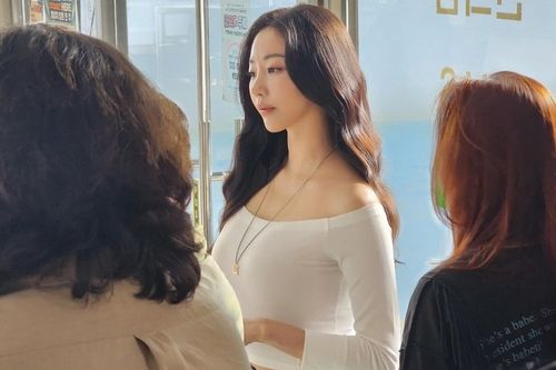 Nhan sắc trẻ trung khó tin của Hoa hậu Kim Sa Rang ở tuổi U50