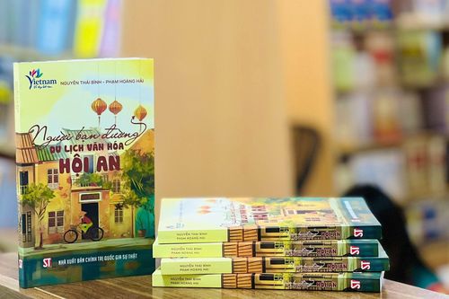 Giới thiệu cuốn sách 'Người bạn đường du lịch văn hóa Hội An'