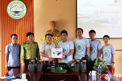 Vườn Quốc gia Tà Đùng tổ chức tiếp nhận công cụ hỗ trợ công tác quản lý bảo vệ rừng