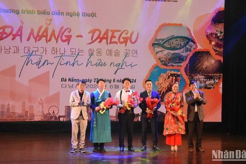 Đặc sắc chương trình biểu diễn nghệ thuật Đà Nẵng - Daegu thắm tình hữu nghị