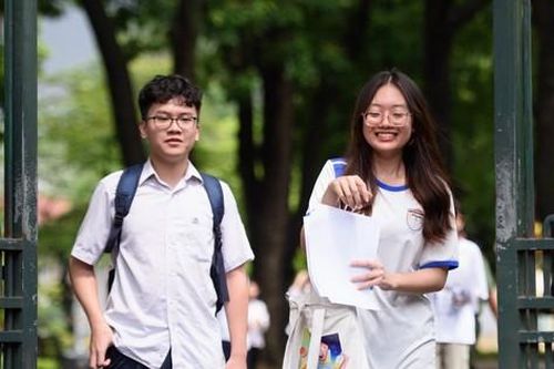 Đề Văn năm 2024 có thực sự dễ? Nhận định và gợi ý đáp án từ chuyên gia