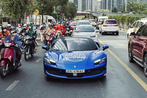 Dàn siêu xe triệu đô ùn ùn đổ về Việt Nam tham dự Gumball 3000