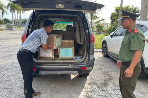 Công an Quảng Nam túc trực sẵn sàng hỗ trợ thí sinh