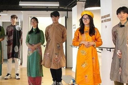 'Bonjour Vietnam' với những sắc màu đặc biệt tại thủ đô Paris
