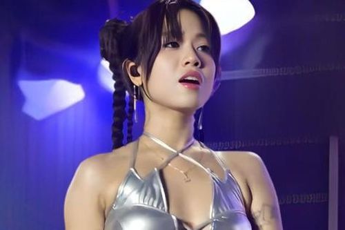 Nước cờ của tlinh