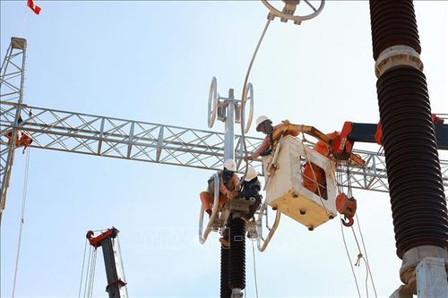 Xung kích cho Đường dây 500 kV mạch 3: Nhìn từ những người ở lại