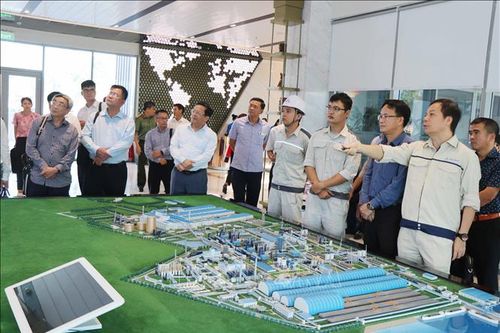 Đoàn công tác Ban Kinh tế Trung ương làm việc tại Quảng Ngãi