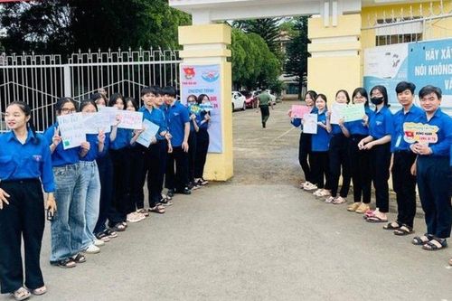 Gia Lai: Nhiều thí sinh U50 quyết tâm vượt 'vũ môn'