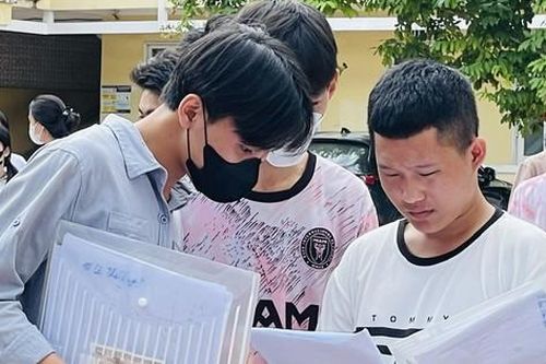 Nghệ An: Thí sinh đánh giá môn Toán khá khó và có sự phân hóa cao