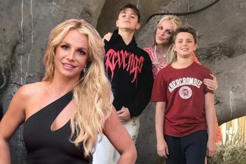 Britney Spears hàn gắn với hai con trai