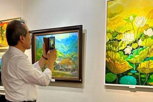 Hơn 60 tác phẩm tranh tôn vinh nét đẹp đời thường