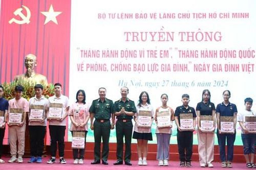 Bộ tư lệnh Bảo vệ Lăng Chủ tịch Hồ Chí Minh tổ chức truyền thông 'Tháng hành động vì trẻ em'