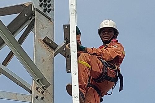 Đảng viên Nguyễn Đức Công tiên phong hỗ trợ dự án đường dây 500kV mạch 3