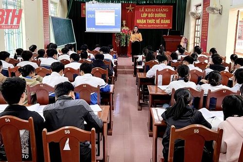Thiệu Hóa nâng cao chất lượng bồi dưỡng lý luận chính trị, cập nhật kiến thức mới
