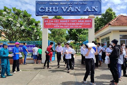 Đồng hành cùng 'sĩ tử' vào mùa thi