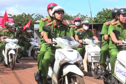 Đức Cơ mít tinh hưởng ứng Tháng hành động phòng-chống ma túy