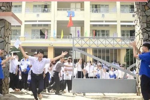 Gia Lai - Kon Tum: Hỗ trợ và tạo điều kiện tốt nhất cho các thí sinh vượt 'vũ môn'