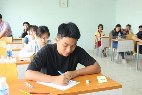 Hơn 1 triệu thí sinh chính thức bước vào kỳ thi tốt nghiệp THPT quốc gia 2024