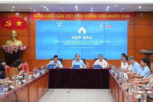 Cần đầu tư phát triển thủy lợi ở những địa bàn khó khăn